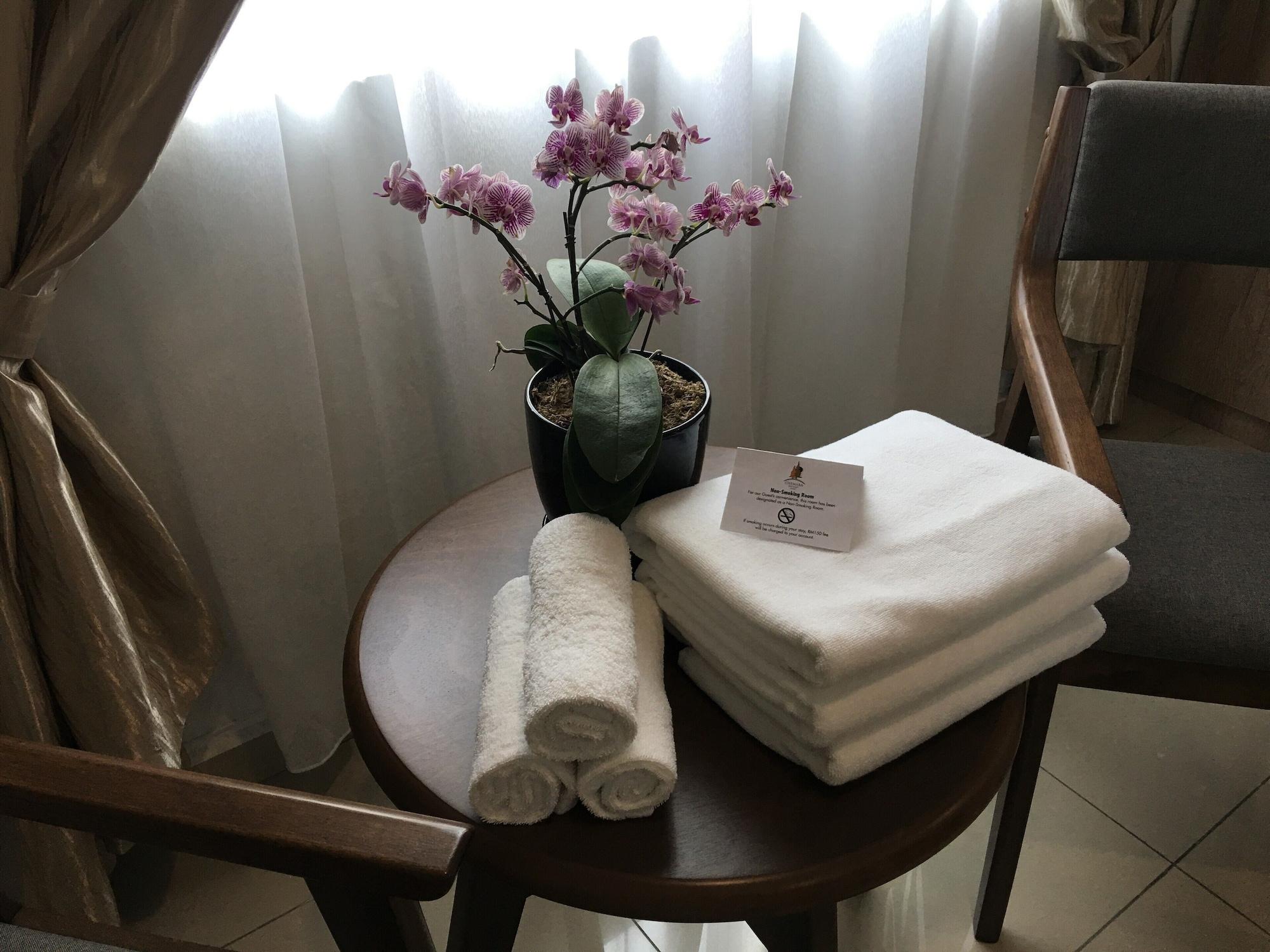 เชมารา บูทิก โฮเต็ล Hotel มีรี ภายนอก รูปภาพ