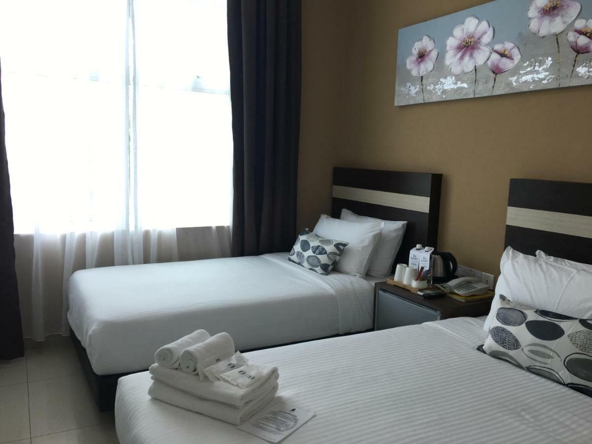 เชมารา บูทิก โฮเต็ล Hotel มีรี ภายนอก รูปภาพ